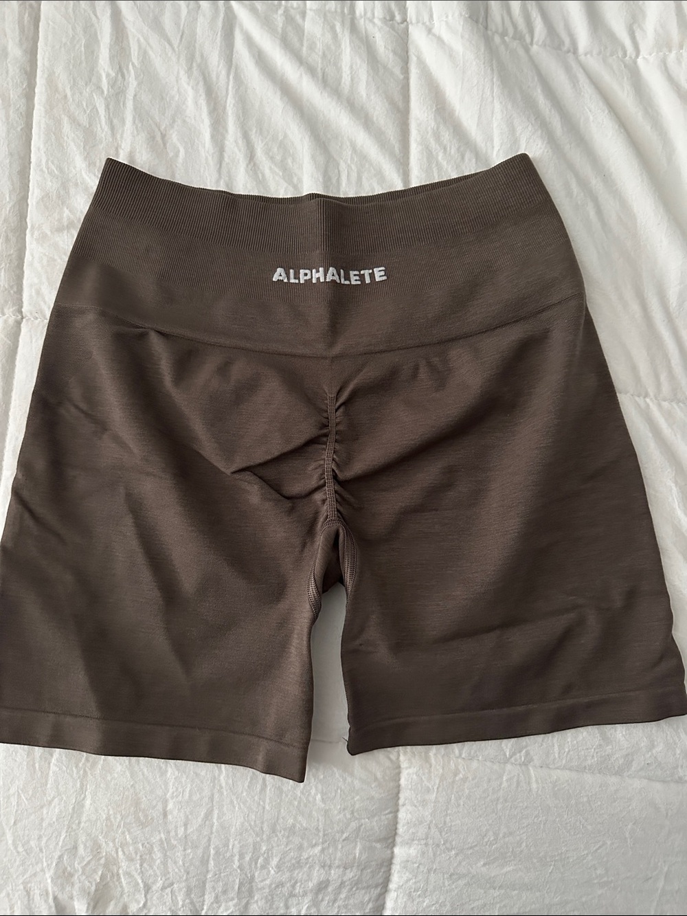 Alphalete 2021 Seamless High-Waist Women Shorts — Mocha Brown